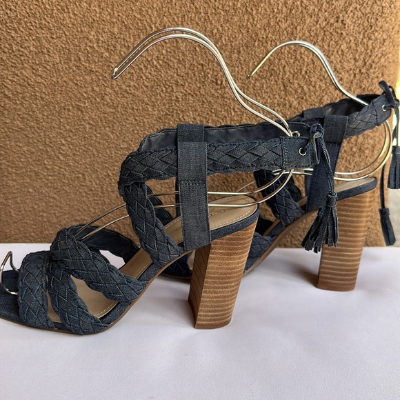 BCBGENERATION size 8 Ledina braided chambray denim cross cross heels w ankle tie - Picture 7 of 13